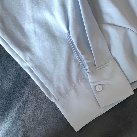 Light blue blouse - Picture 2 of 5